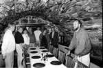 (Bild: 8) Personalresan till Grythyttan 1991-08. Vinprovning brjar snart.