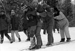 (Bild: 24) Olympiska lekar i Kllfallet. Estetlinjen fick fart p skidorna.